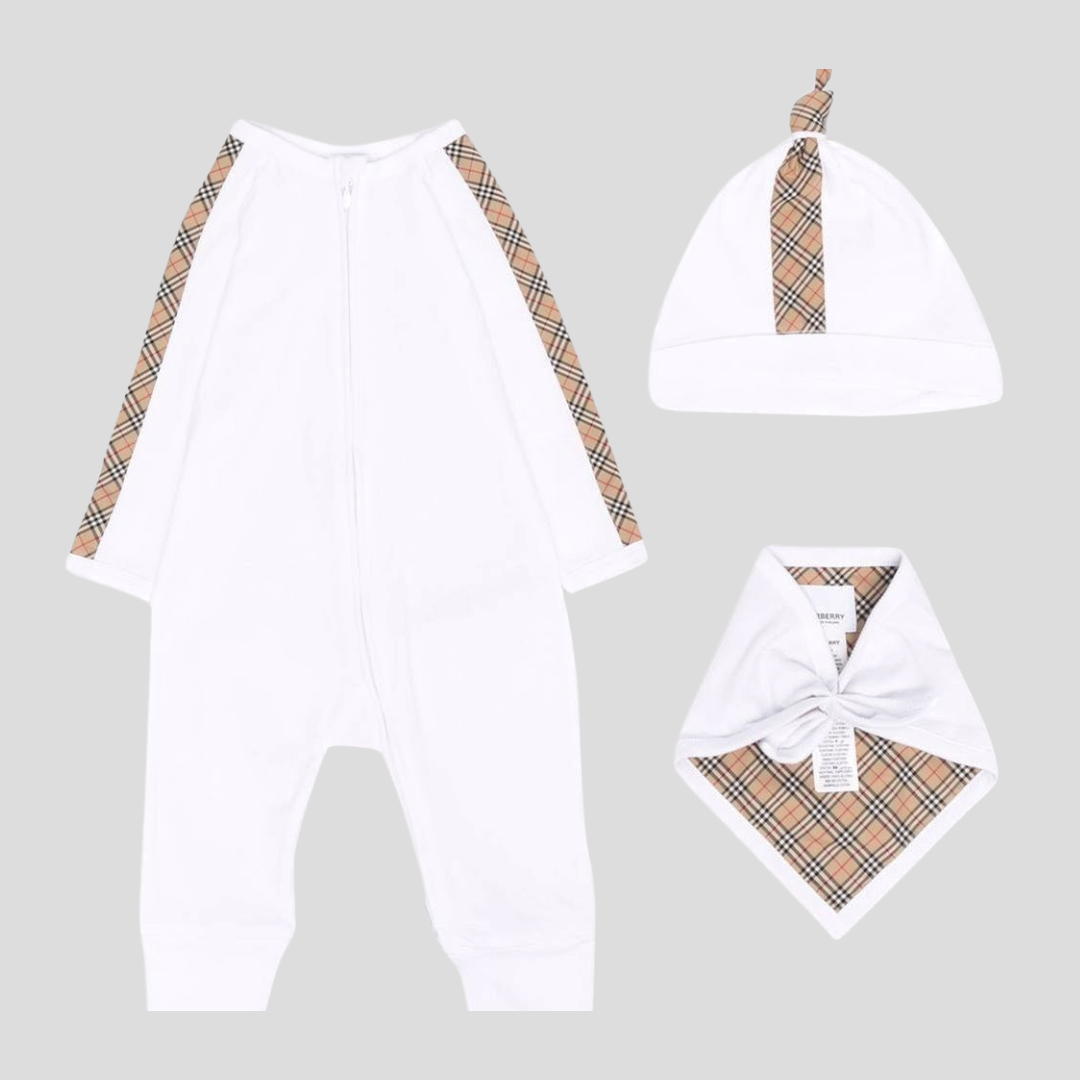 Burberry Kids White Baby Gift